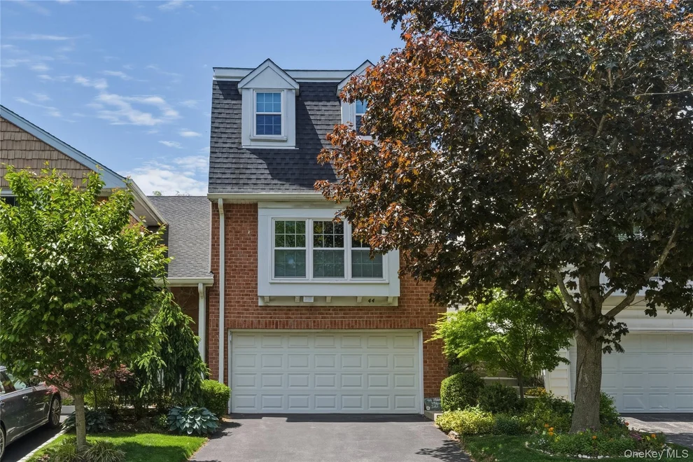 Unit for sale at 44 Hidden Ridge Drive, Oyster Bay, NY 11791