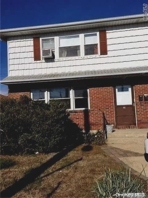 Unit for sale at 881 E Park Avenue, Hempstead, NY 11561