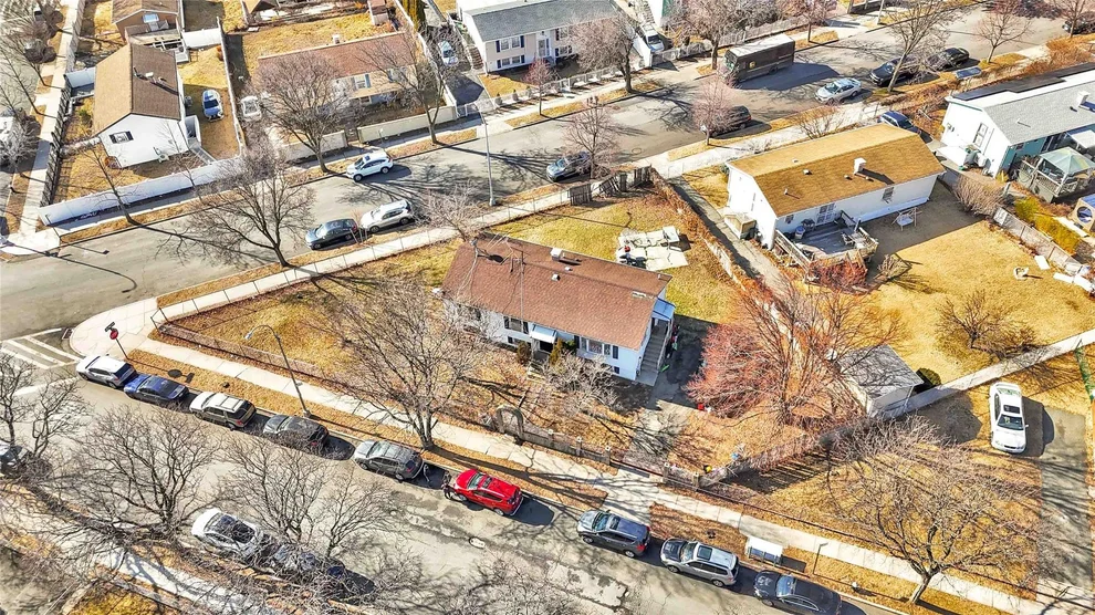 Unit for sale at 1455 Seabury Place, New York, NY 10460