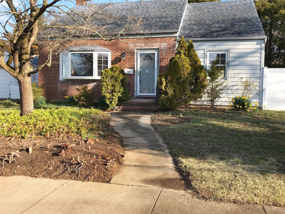 Unit for sale at 1035 Bonaparte Place, Hempstead, NY 11510