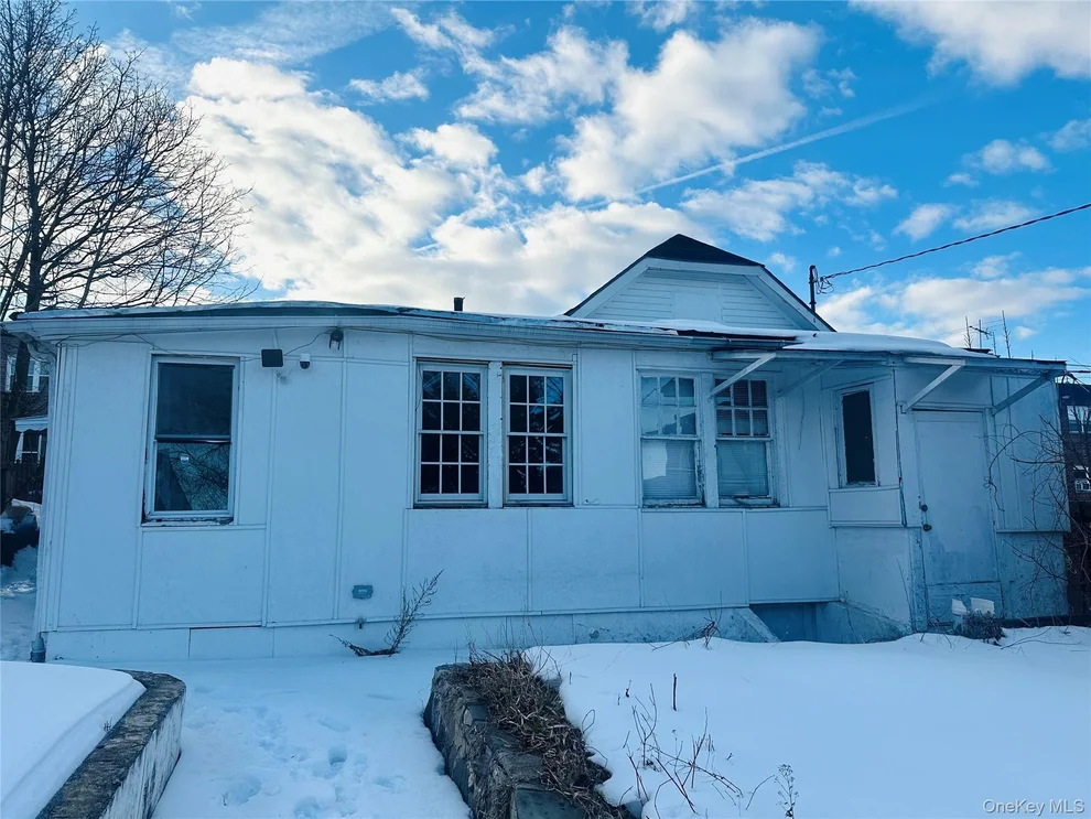 Unit for sale at 2931 Yates Avenue, New York, NY 10469