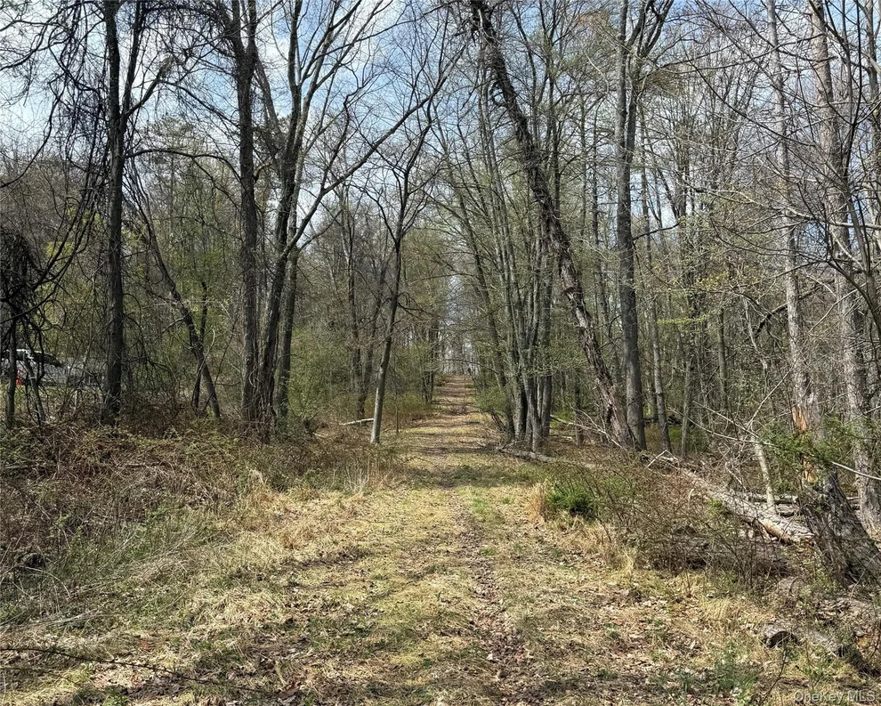 Unit for sale at 383 Connors Road, Wallkill, NY 10941