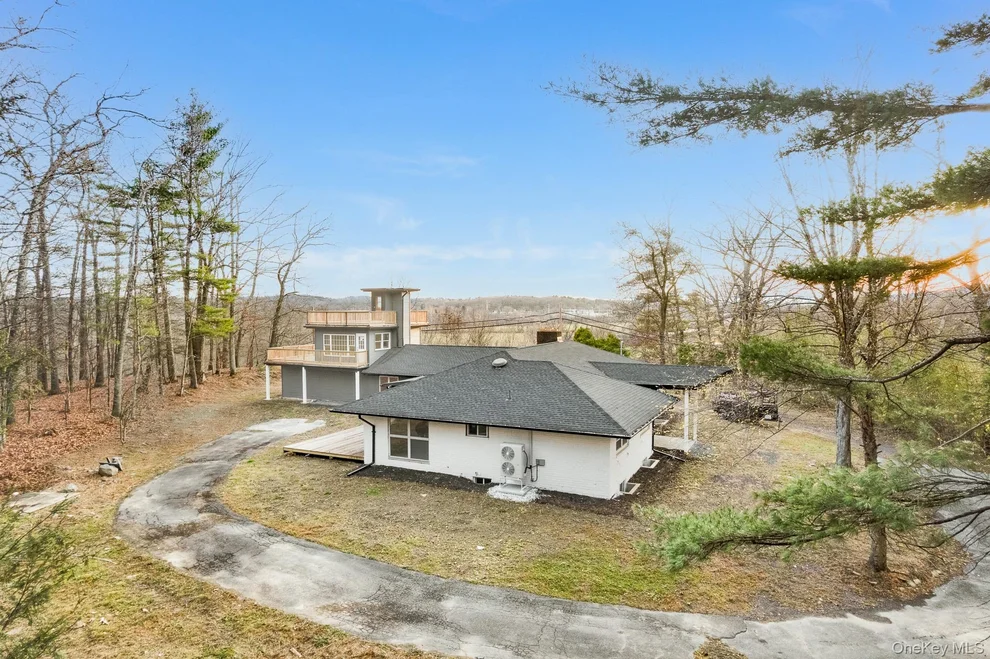 Unit for sale at 233 Forest Hill Drive, Kingston, NY 12401