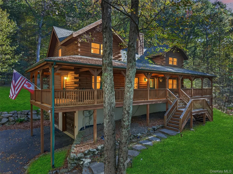 Unit for sale at 165 Cascade Road, Warwick (Town), NY 10990