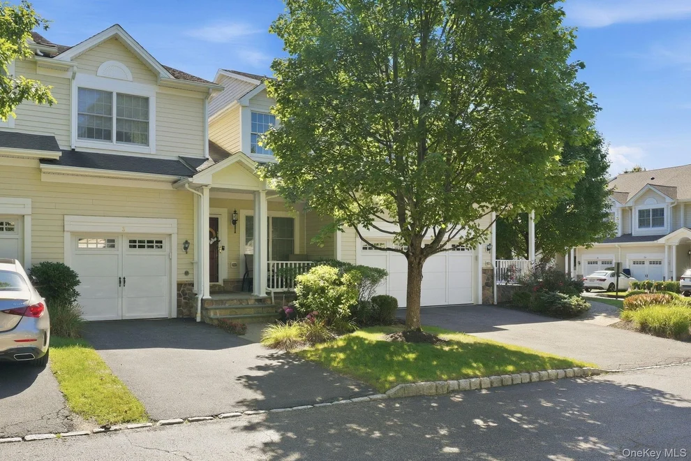 Unit for sale at 3 Baltusrol Court, Cortlandt, NY 10567