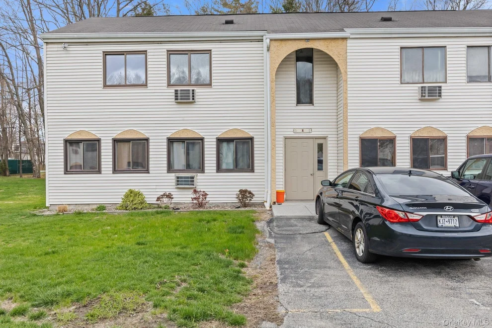 Unit for sale at 1 Carnaby Street, Wappinger, NY 12590