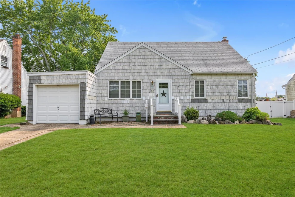 Unit for sale at 2693 Fox Road, Hempstead, NY 11510