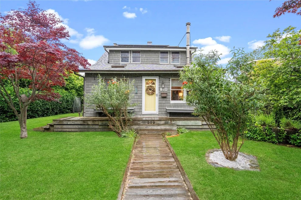 Unit for sale at 259 Foster Avenue, Islip, NY 11782