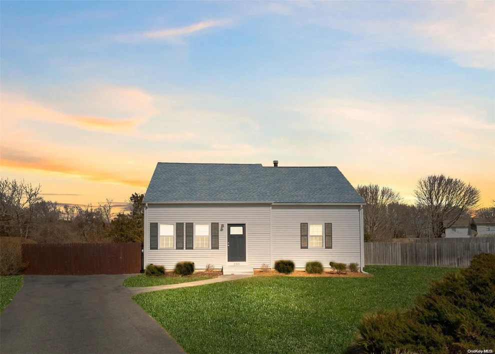 Unit for sale at 235 Apple Court, Southold, NY 11971