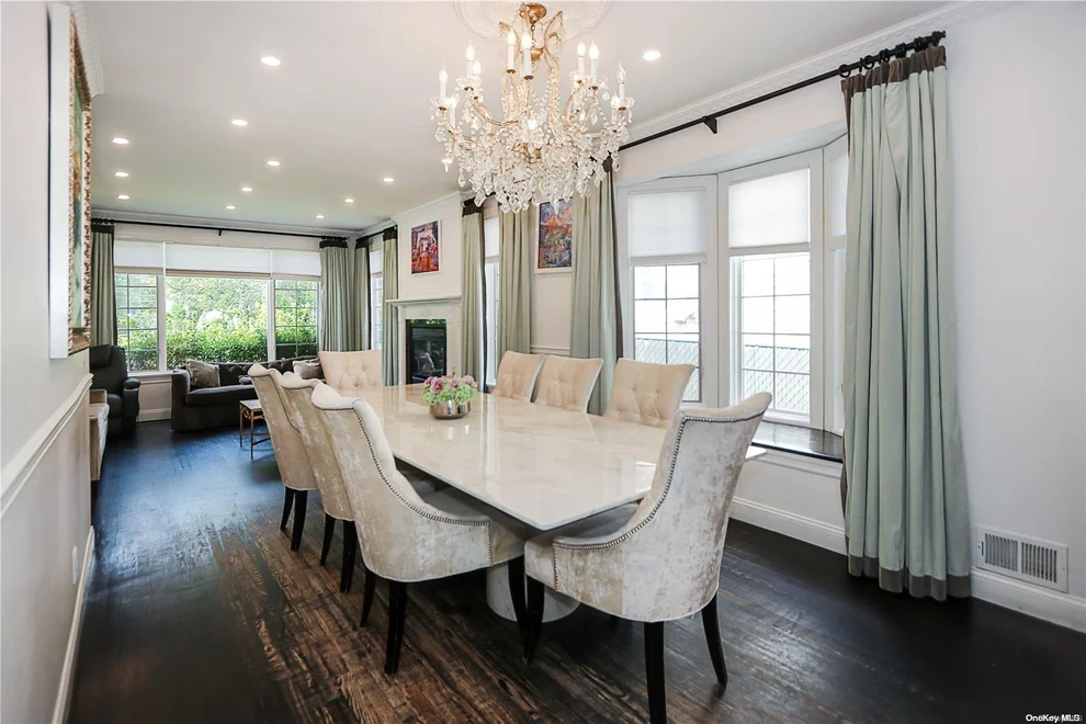 Unit for sale at 1A Floyd Place, North Hempstead, NY 11024