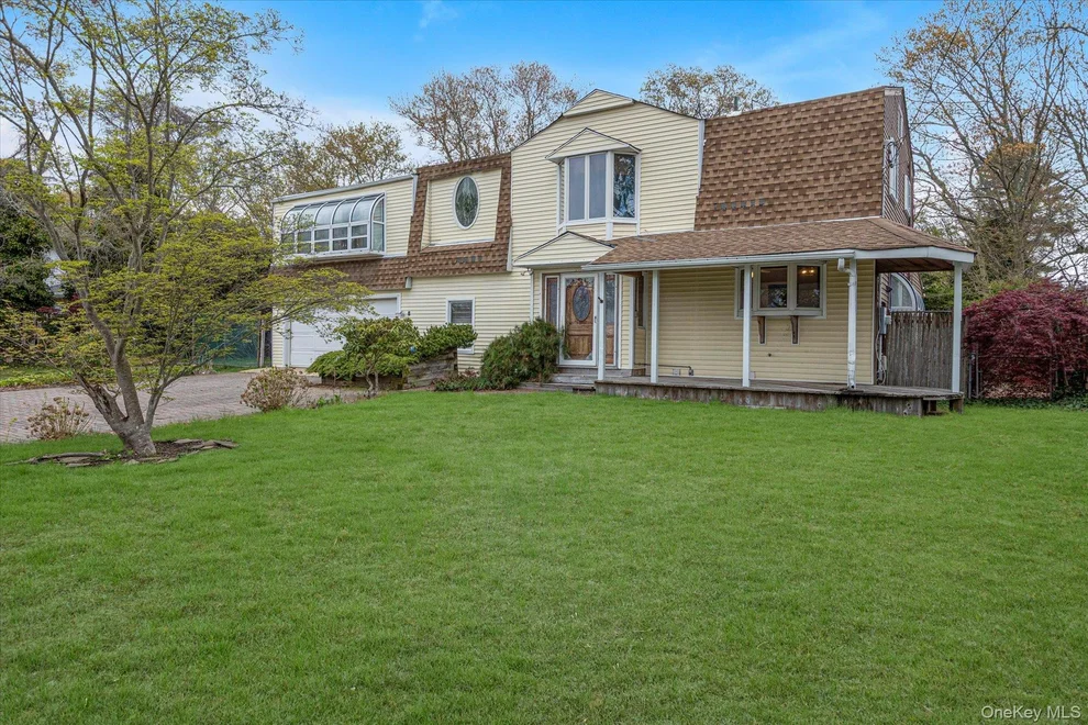 Unit for sale at 99 Wexford Drive, Islip, NY 11769