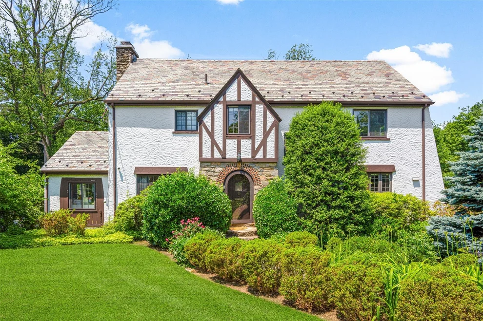 Unit for sale at 23 Montrose Road, Scarsdale, NY 10583