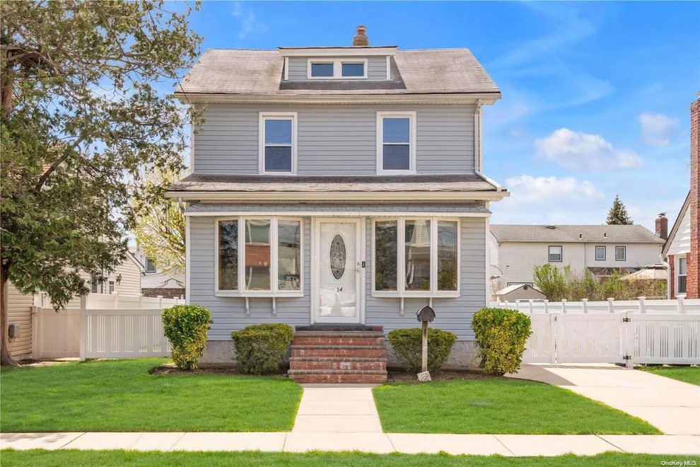 Unit for sale at 34 Madison Avenue, North Hempstead, NY 11040