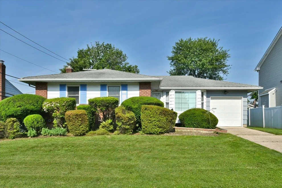 Unit for sale at 143 Sutton Drive, Oyster Bay, NY 11803