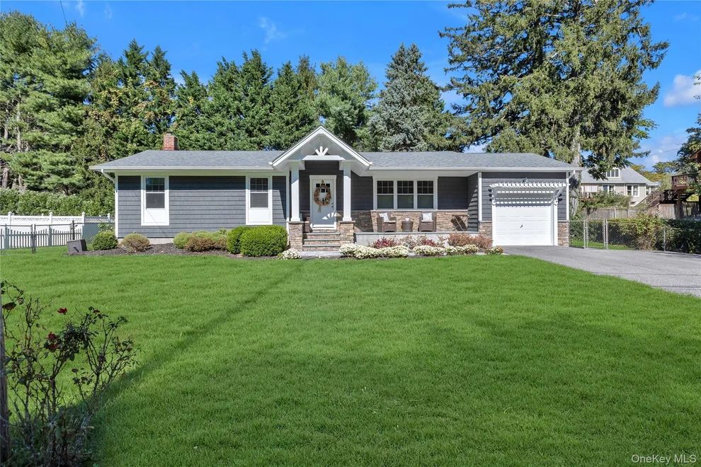 Unit for sale at 1 Gilmer Lane, Smithtown, NY 11754