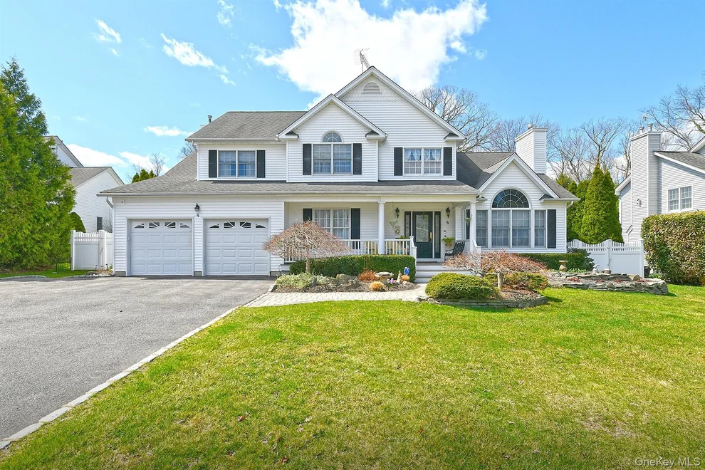 Unit for sale at 4 Rolling Wood Court, Islip, NY 11788