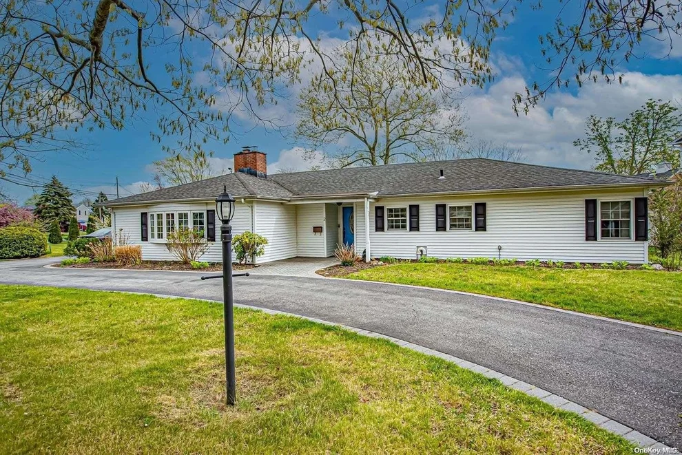 Unit for sale at 2 Lawrence Court, Islip, NY 11706