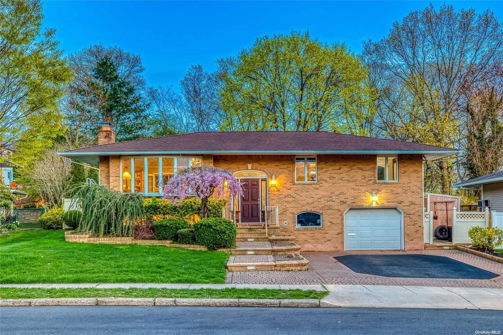 Unit for sale at 8 Shelart Street, Oyster Bay, NY 11803