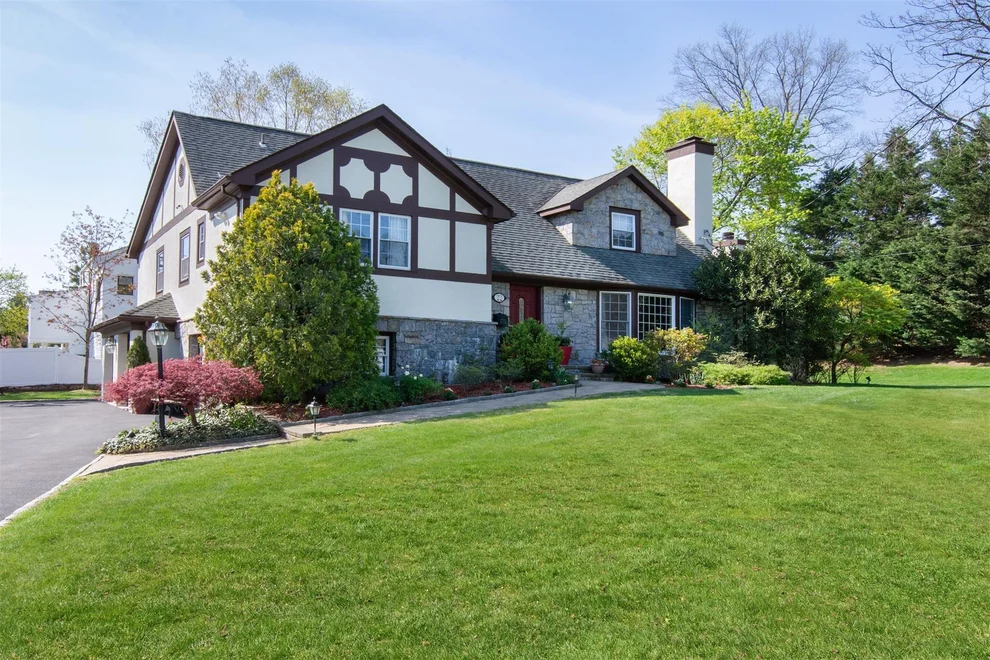 Unit for sale at 22 Northway, Eastchester, NY 10708