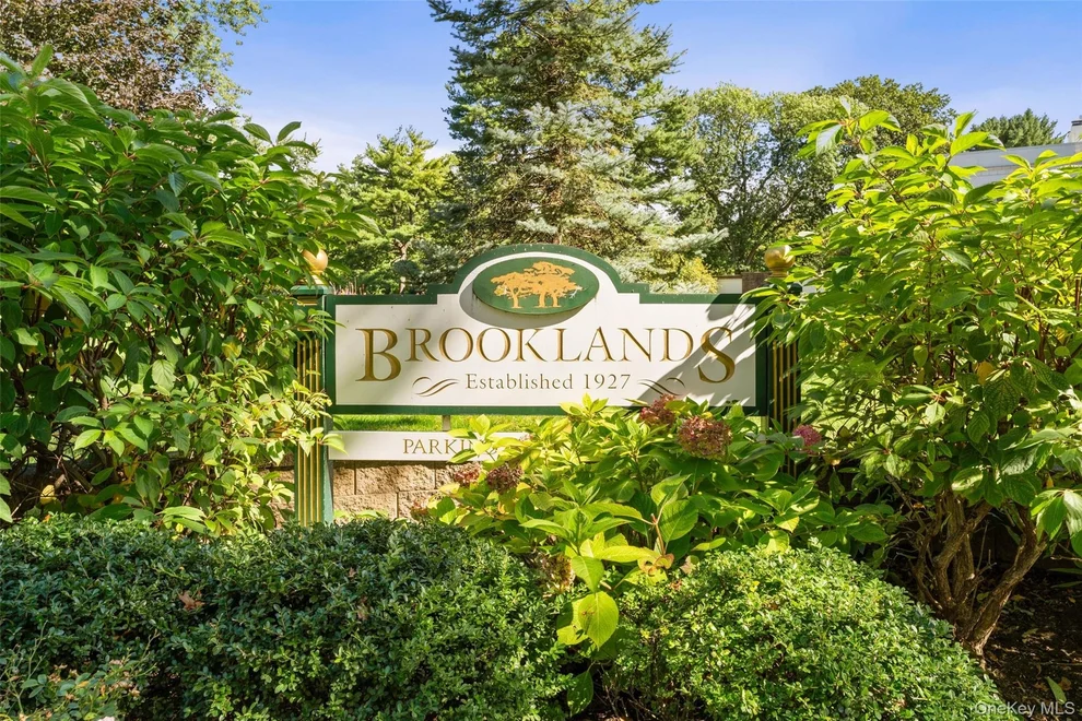 Unit for sale at 11 Brooklands, Yonkers, NY 10708