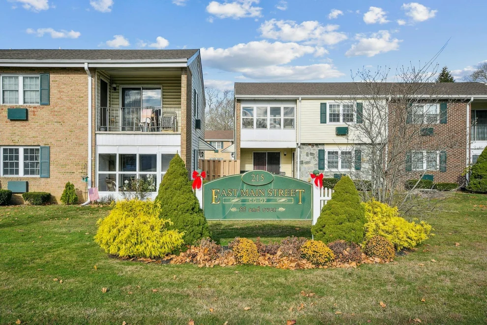 Unit for sale at 215 E Main Street, Islip, NY 11730