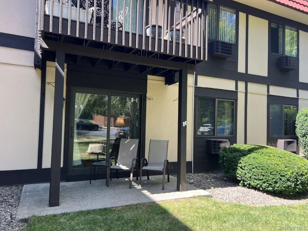 Unit for sale at 8 Loudon Drive, Fishkill, NY 12524