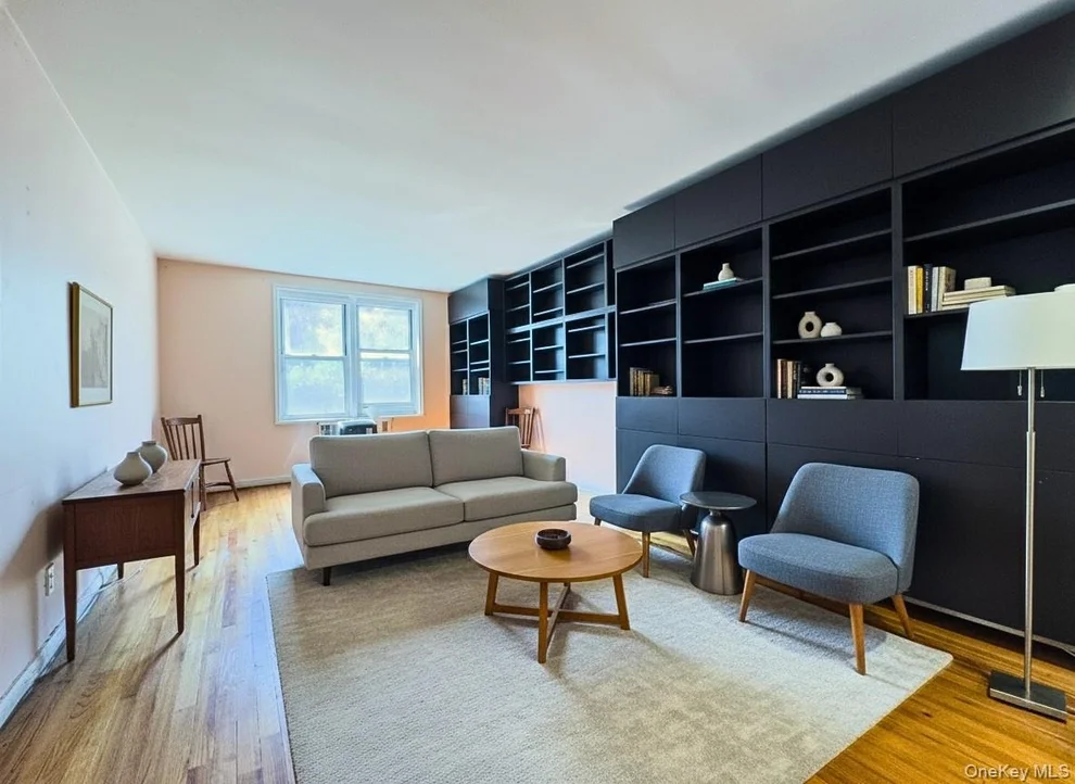 Unit for sale at 5615 SW Netherland Avenue SE, New York, NY 10471