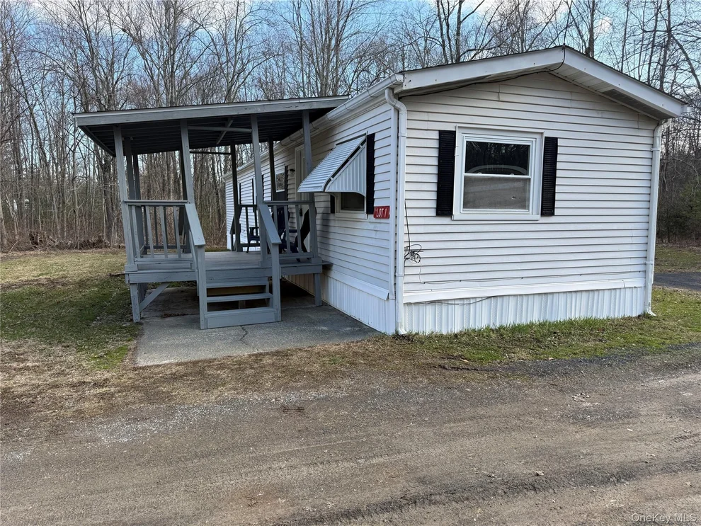 Unit for sale at 25 Fawn Road, Saugerties, NY 12477