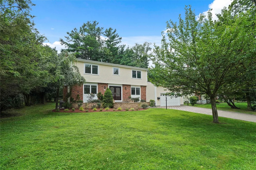 Unit for sale at 84 Cochrane Avenue, Greenburgh, NY 10522