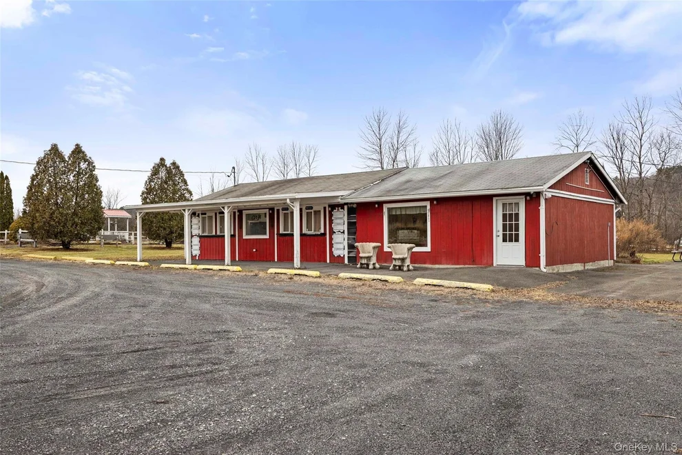 Unit for sale at 11051 State Route 9W, Coxsackie, NY 12051