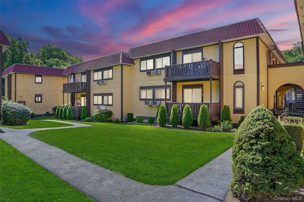Unit for sale at 12 Granada Crescent, Greenburgh, NY 10603