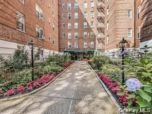Unit for sale at 247 Parkview Avenue, Yonkers, NY 10708