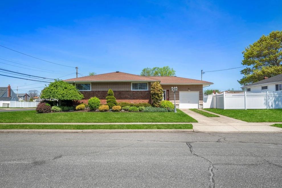 Unit for sale at 61 Spielman Avenue, Oyster Bay, NY 11735