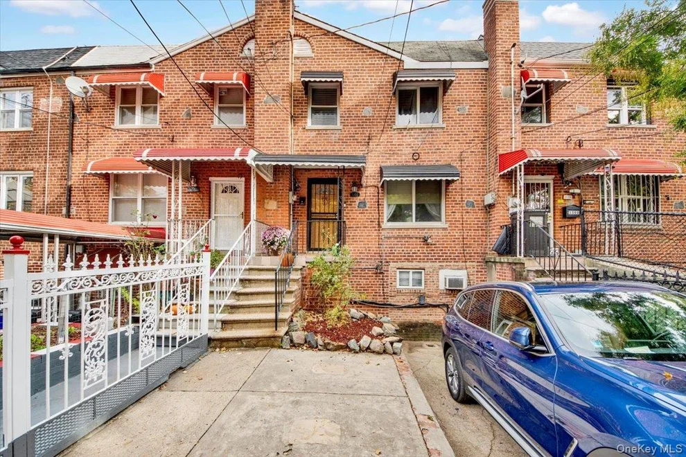 Unit for sale at 3302 Colden Avenue, New York, NY 10469