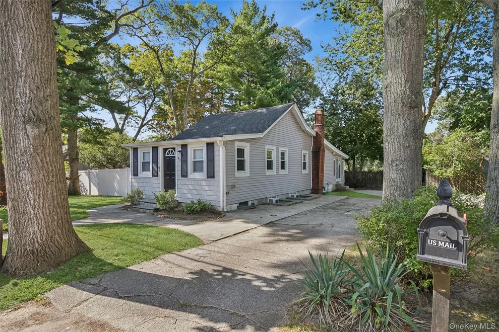 Unit for sale at 48 W 5th Street, Islip, NY 11779