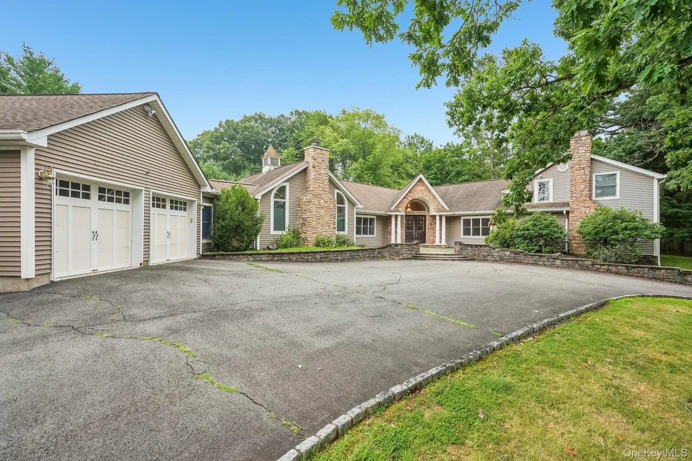 Unit for sale at 55 Strawtown Road, Clarkstown, NY 10956