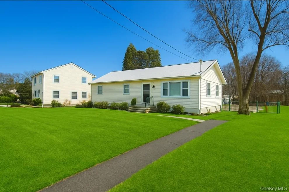 Unit for sale at 52 Scotchtown Drive, Middletown, NY 10941