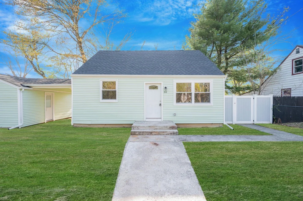 Unit for sale at 30 Winter Avenue, Babylon, NY 11798