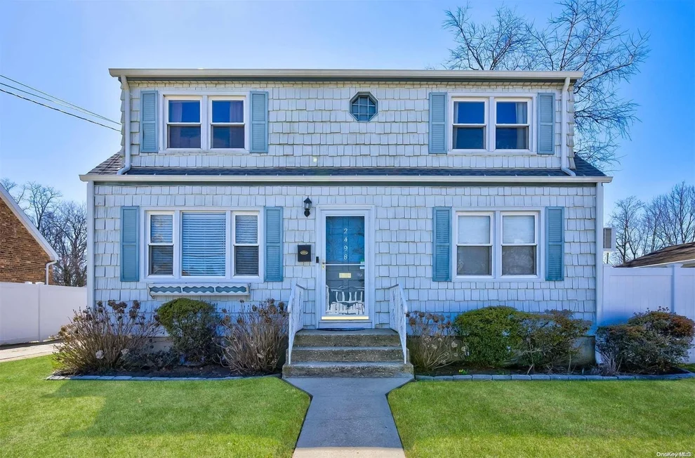 Unit for sale at 2498 7th Avenue, Hempstead, NY 11554