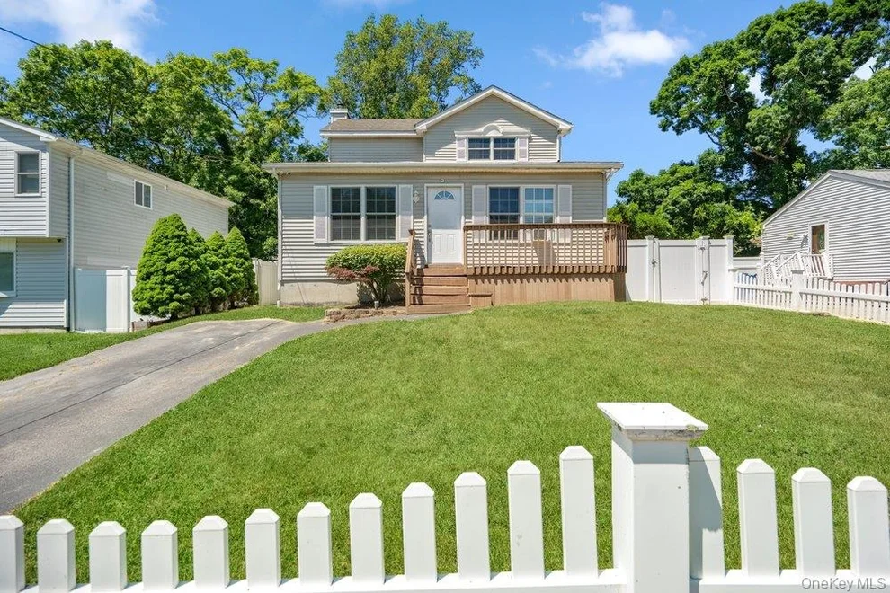 Unit for sale at 16 Gores Drive, Brookhaven, NY 11950