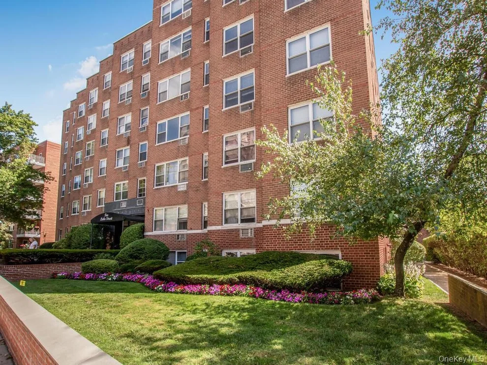 Unit for sale at 10 Lake Street, White Plains, NY 10603
