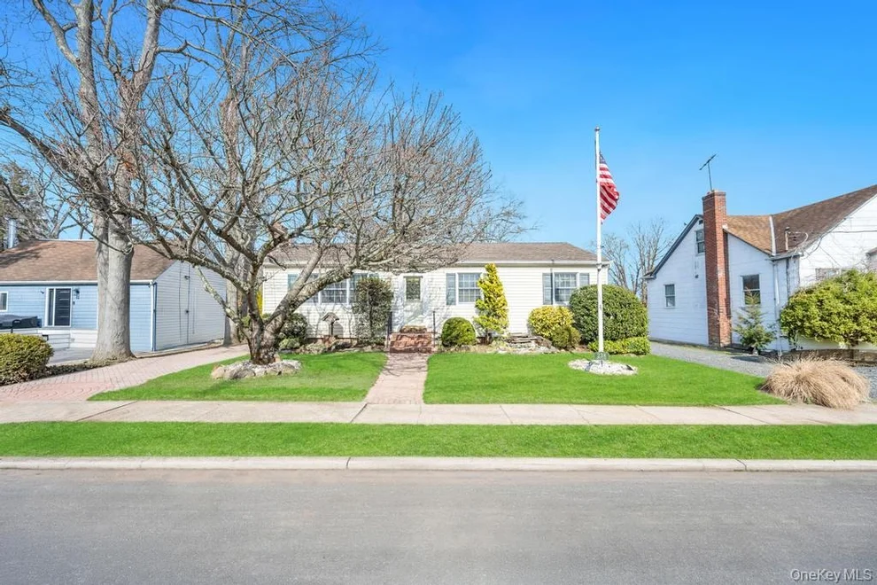 Unit for sale at 238 Centre Avenue, Babylon, NY 11757