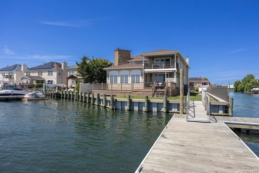 Unit for sale at 561 Bothner Street, Hempstead, NY 11572