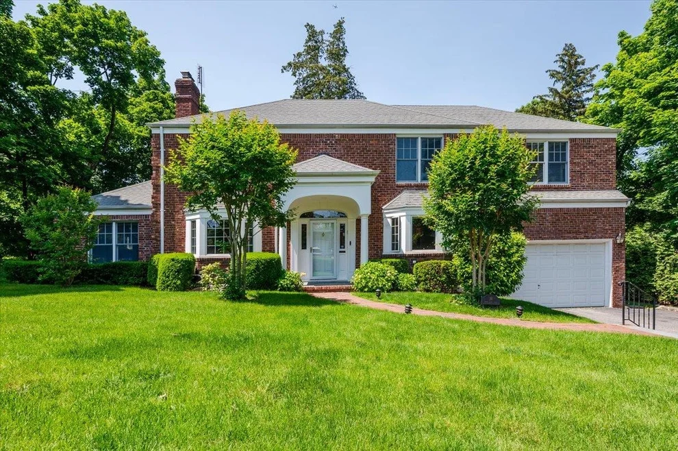 Unit for sale at 14 Pond Park Road, North Hempstead, NY 11023