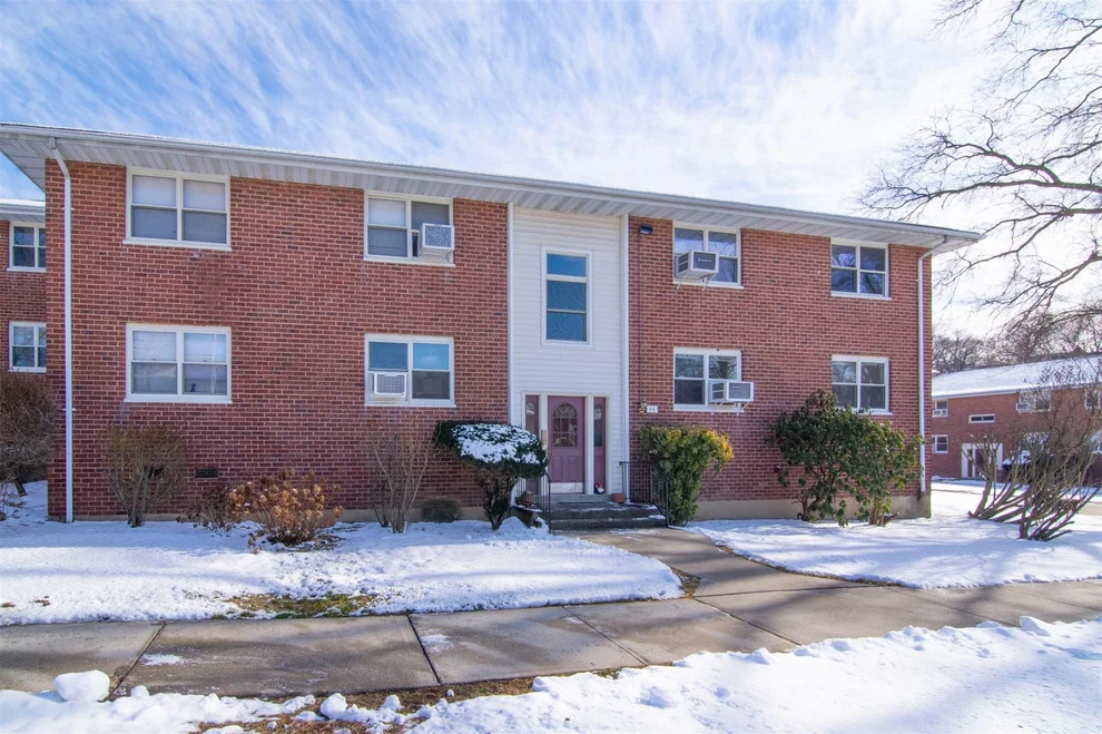 Unit for sale at 44 Dehaven Drive, Yonkers, NY 10703
