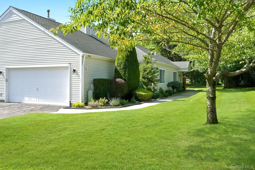Unit for sale at 156 Farm House Court, Brookhaven, NY 11949