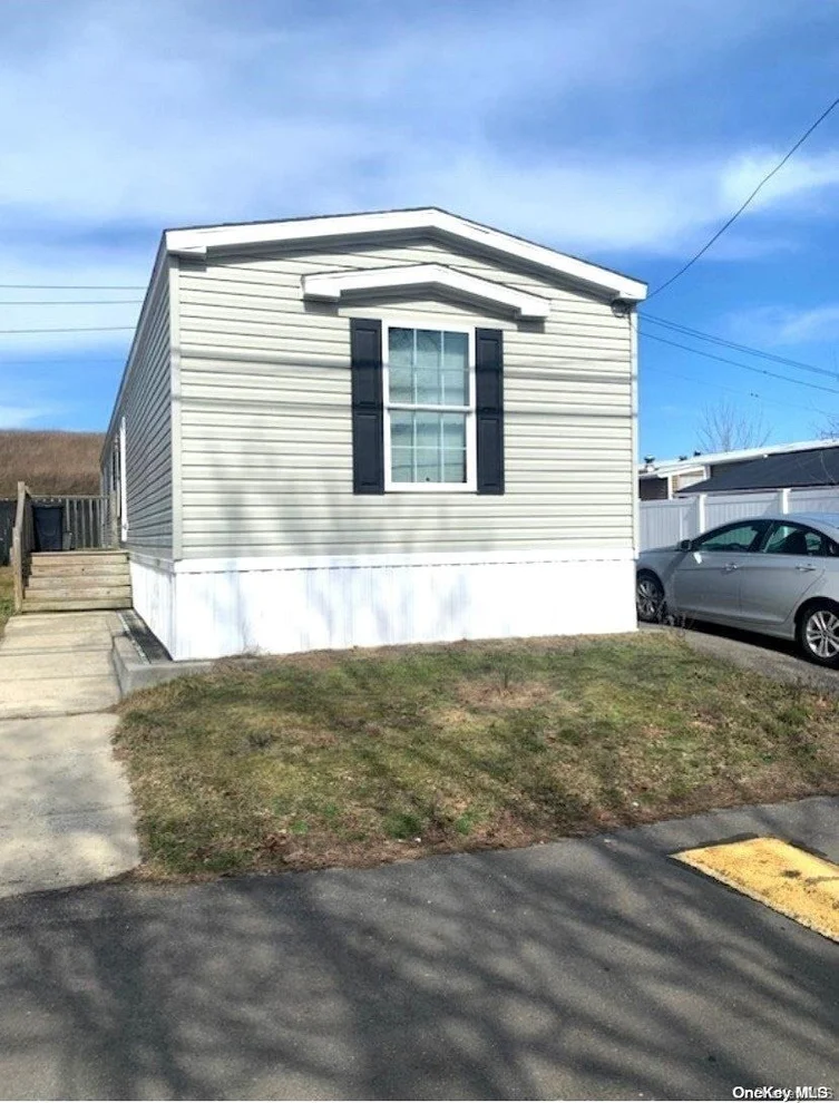 Unit for sale at 1137-93 Lincoln Avenue, Islip, NY 11741
