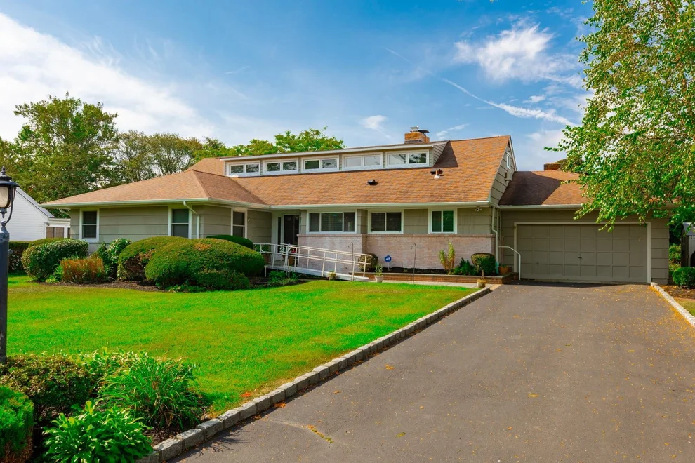 Unit for sale at 70 West Lane, Islip, NY 11706