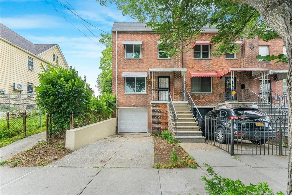 Unit for sale at 4027 Gunther Avenue, New York, NY 10466
