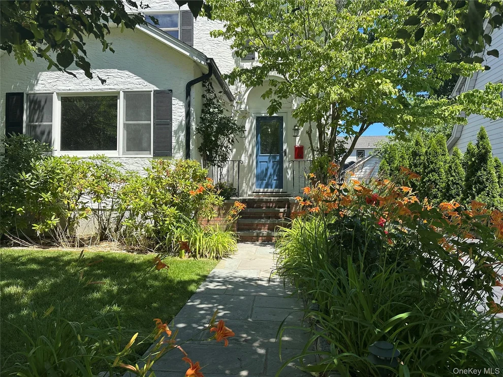 Unit for sale at 17 Cypress Avenue, North Hempstead, NY 11050